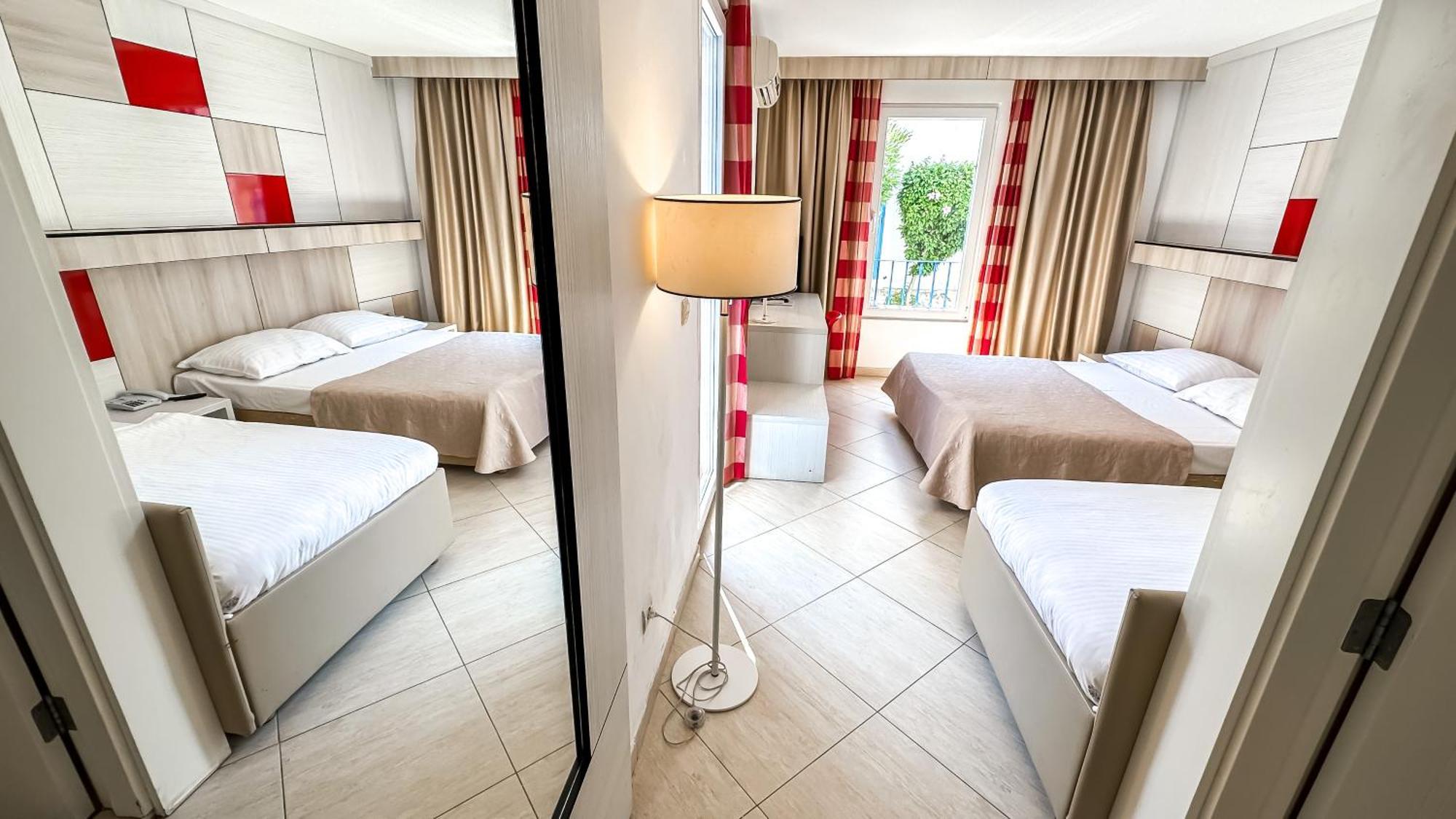 Hotel Slovenska Plaza Standard Budva Exterior photo