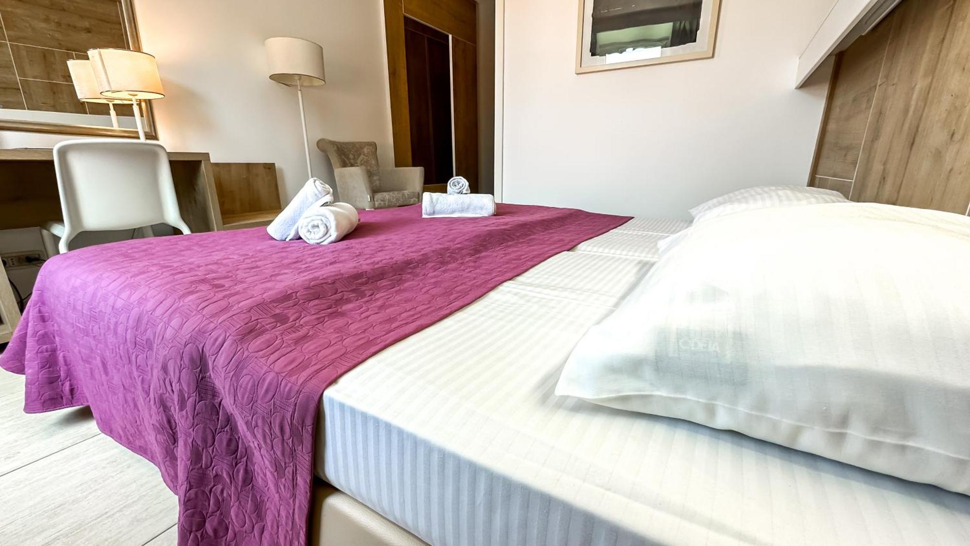Hotel Slovenska Plaza Standard Budva Exterior photo